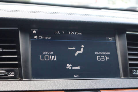 2017 Kia Cadenza Premium