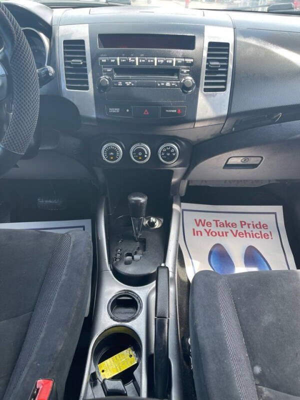 2008 Mitsubishi Outlander XLS