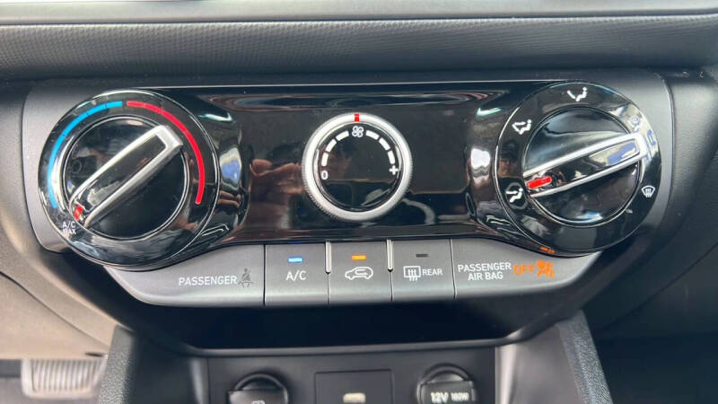2023 Hyundai Kona SE