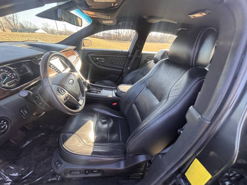 2018 Ford Taurus Limited