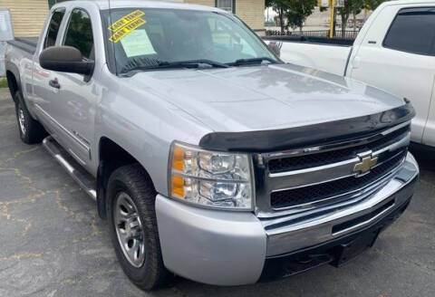 2010 Chevrolet Silverado 1500 for sale at BP AUTO SALES in Pomona CA