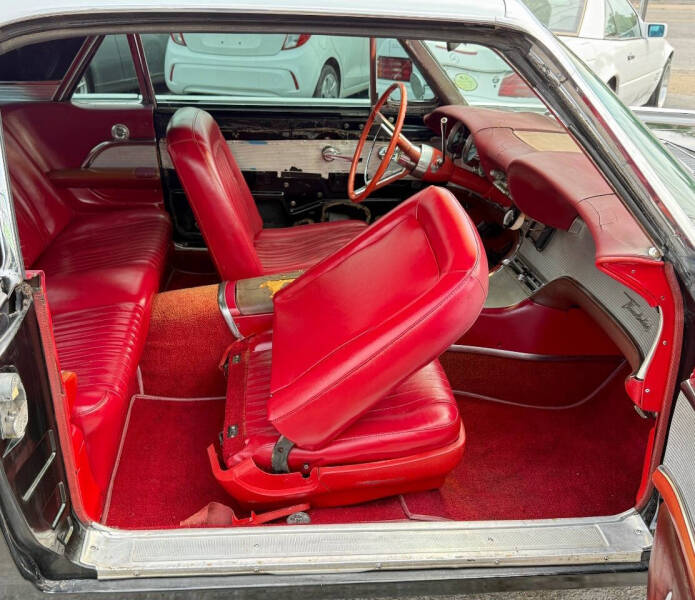 1961 Ford Thunderbird