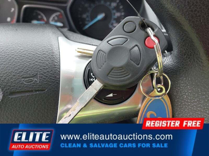 2016 Ford Escape SE