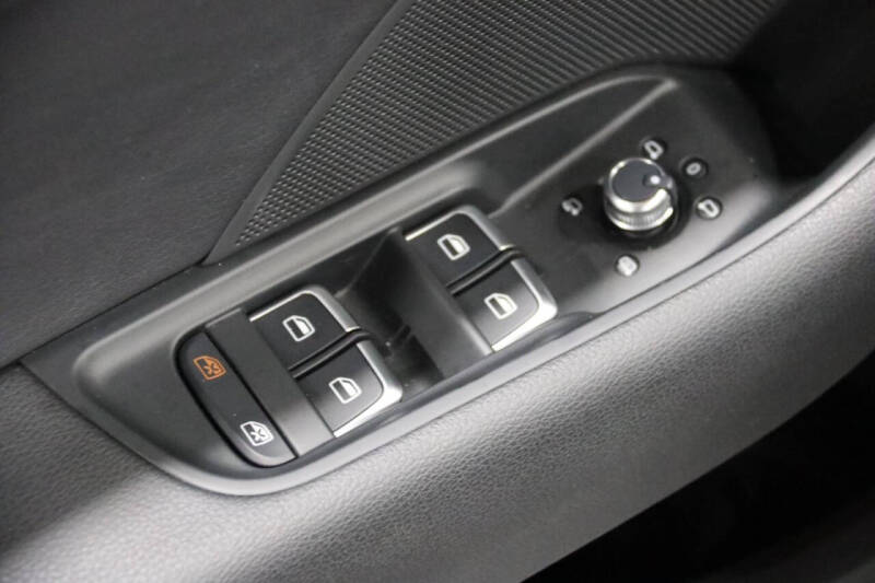 2015 Audi S3 2.0T quattro Prestige