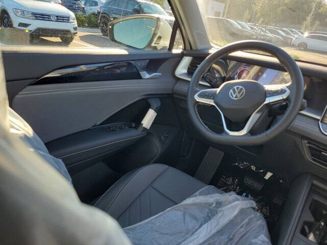 2025 Volkswagen Tiguan SE