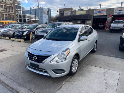 2019 Nissan Versa SV