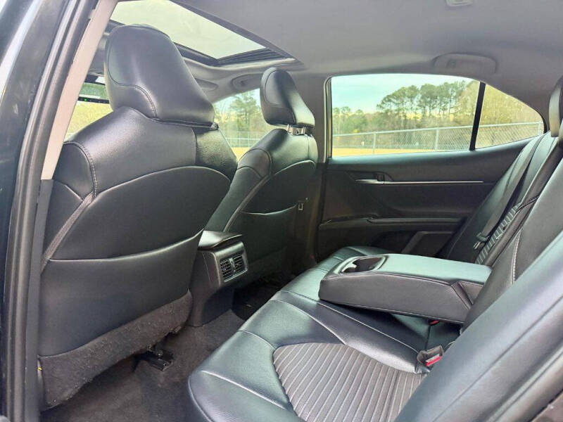 2019 Toyota Camry SE