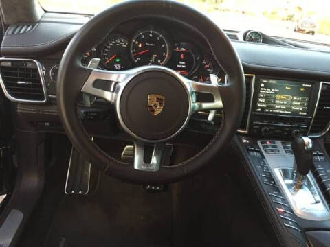 2016 Porsche Panamera