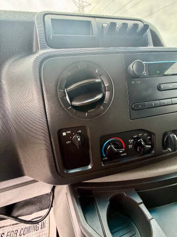 2016 Ford E-Series E-350 SD