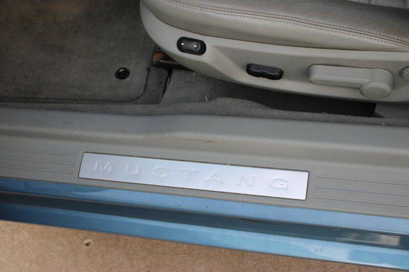 2005 Ford Mustang