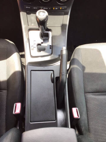 2013 Mazda MAZDA3 i Touring
