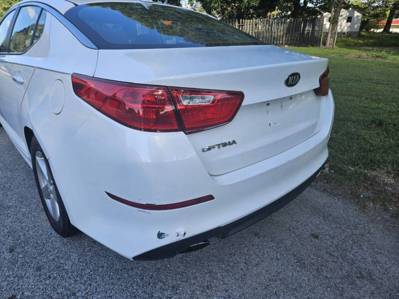 2015 Kia Optima LX photo 3