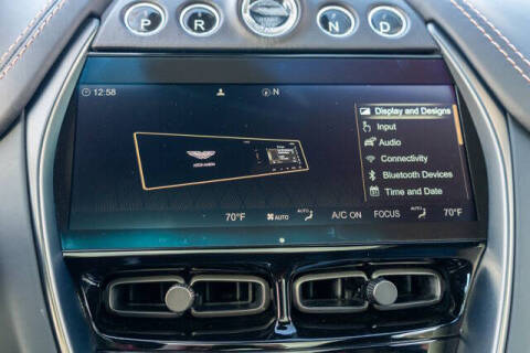 2022 Aston Martin DBX