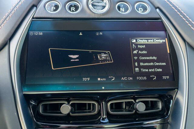 2022 Aston Martin DBX