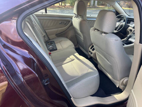 2019 Ford Taurus SEL