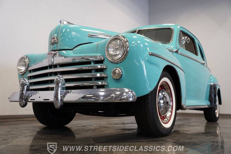 1948 Ford Deluxe