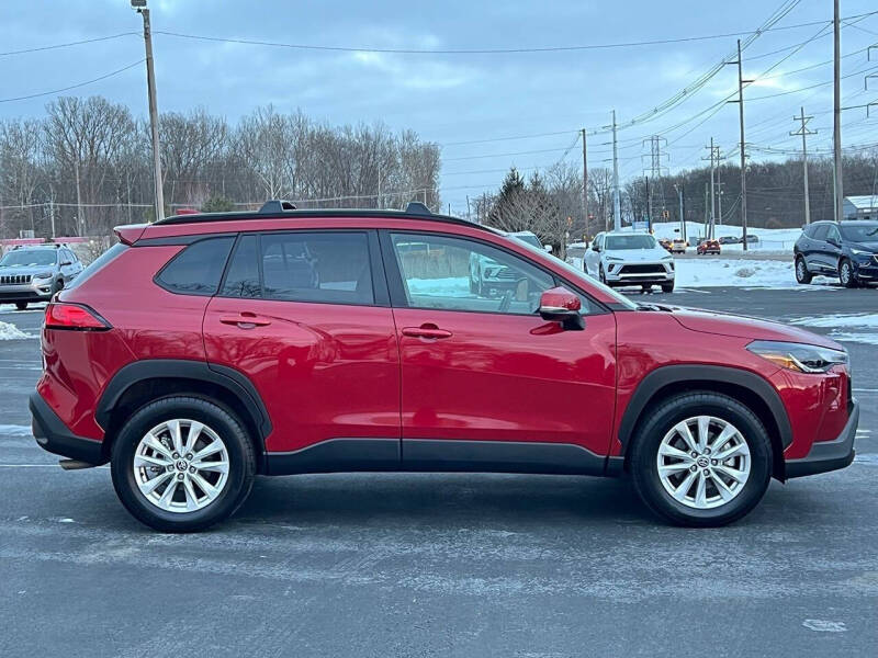 2024 Toyota Corolla Cross LE