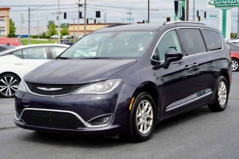 2020 Chrysler Pacifica for sale at Preferred Auto Fort Wayne in Fort Wayne IN