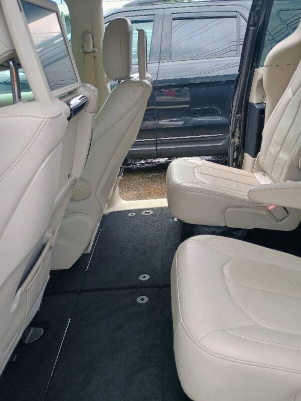 2017 Chrysler Pacifica Touring-L Plus