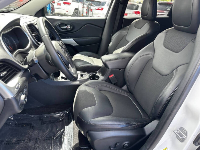 2018 Jeep Cherokee Latitude Plus
