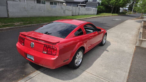 2007 Ford Mustang V6 Deluxe