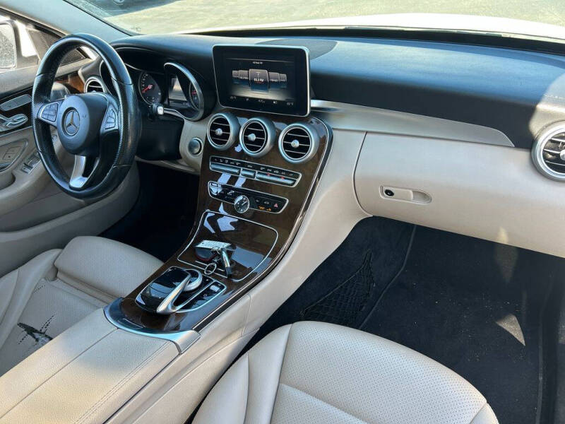 2016 Mercedes-Benz C-Class