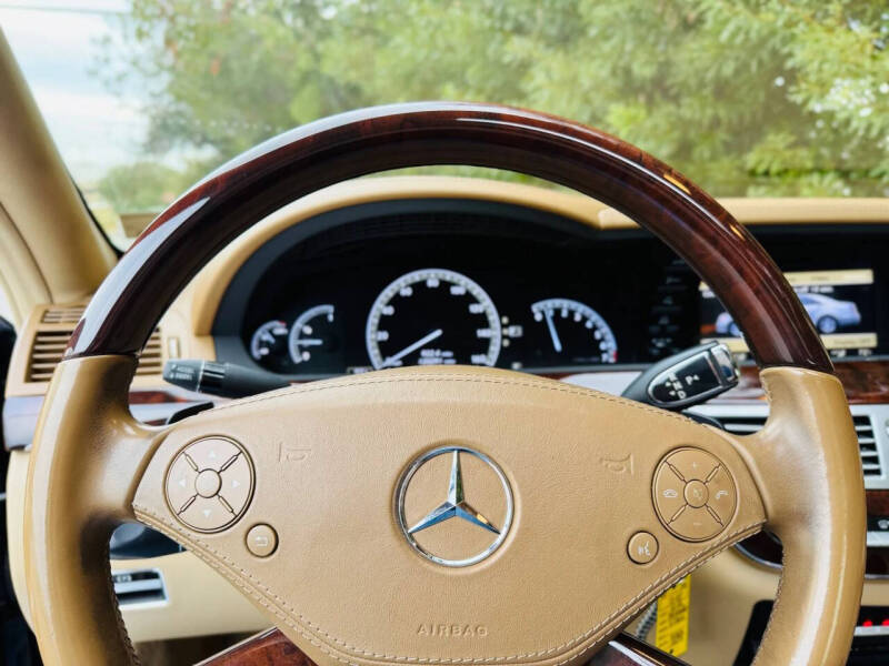 2012 Mercedes-Benz S-Class S 550