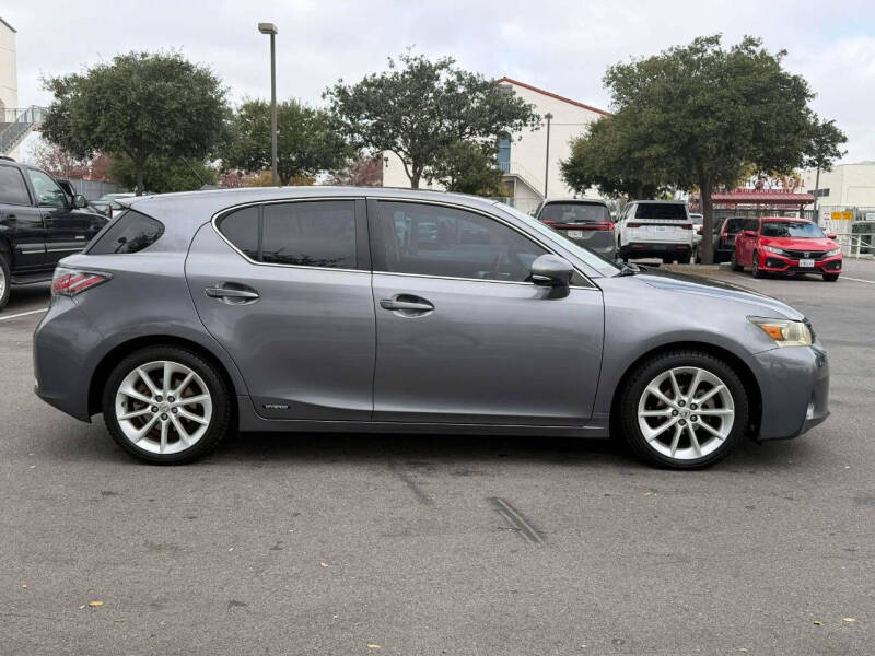 2013 Lexus CT 200h