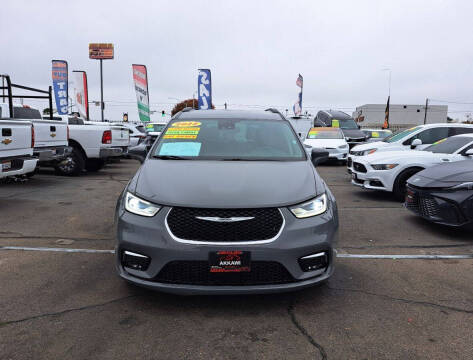 2022 Chrysler Pacifica Touring L