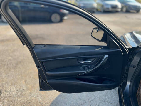 2018 BMW 3 Series 320i xDrive