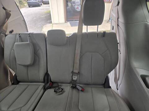 2017 Chrysler Pacifica Touring-L Plus