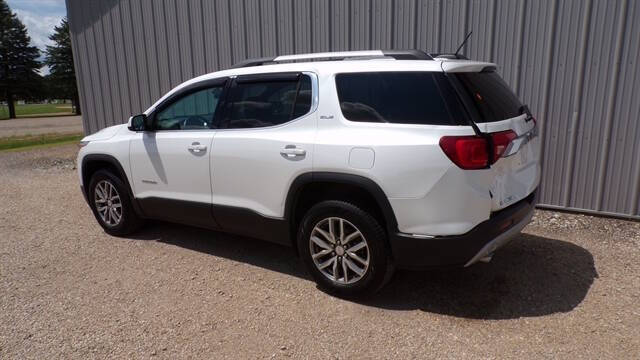 2017 GMC Acadia SLE-2