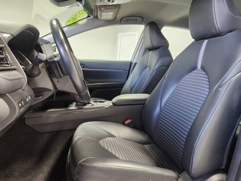 2023 Toyota Camry SE Nightshade