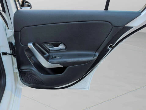 2020 Mercedes-Benz A-Class A 220