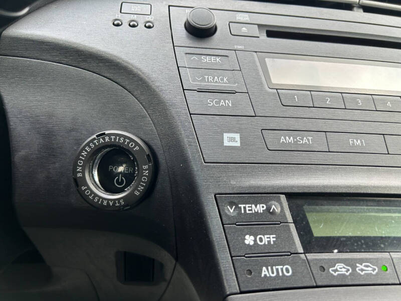 2011 Toyota Prius Three