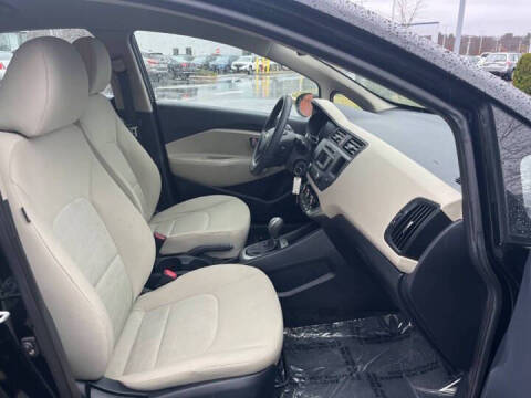 2013 Kia Rio 5-Door LX