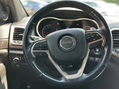 2017 Jeep Grand Cherokee Laredo