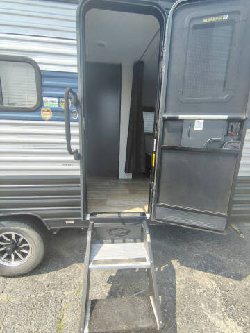 2022 Forest River Grey Wolf