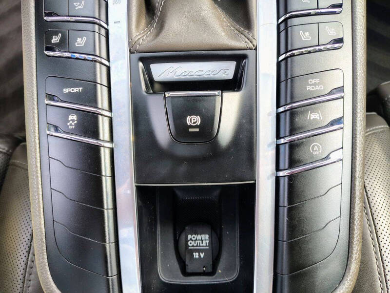 2017 Porsche Macan S