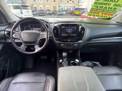 2021 Chevrolet Traverse RS