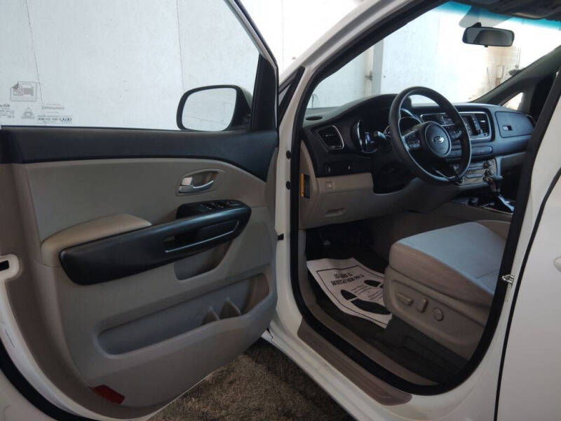 2019 Kia Sedona LX