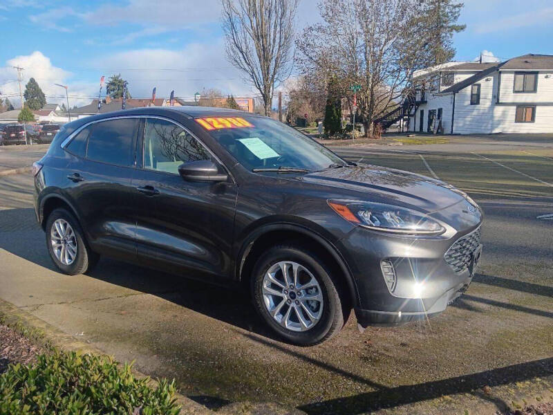 2020 Ford Escape SE