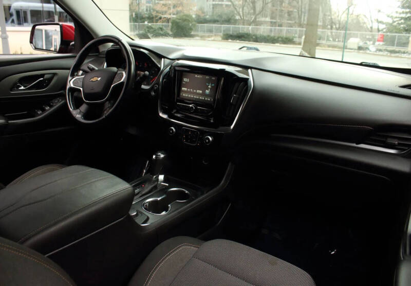 2018 Chevrolet Traverse LT Cloth