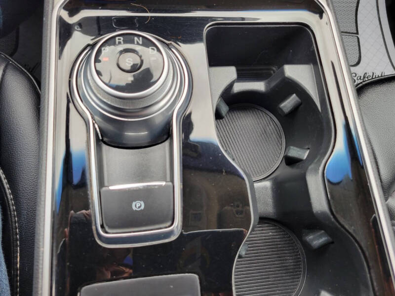 2020 Ford Edge SEL