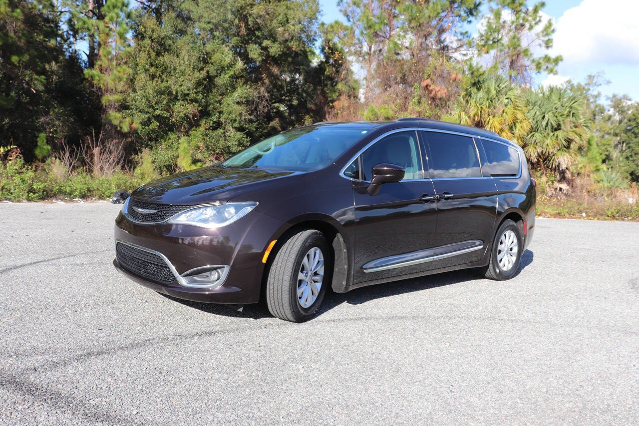 2017 Chrysler Pacifica for sale at Elite Auto Specialties LLC in Deland, FL