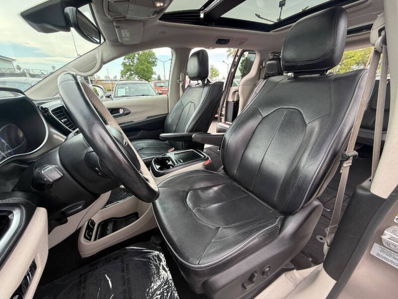 2017 Chrysler Pacifica Limited