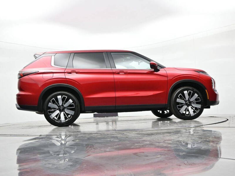 2026 Mitsubishi Outlander SE
