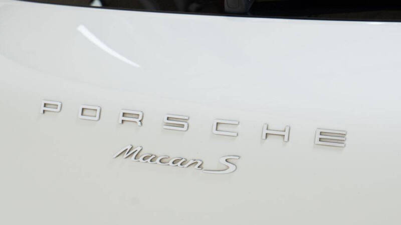 2015 Porsche Macan S