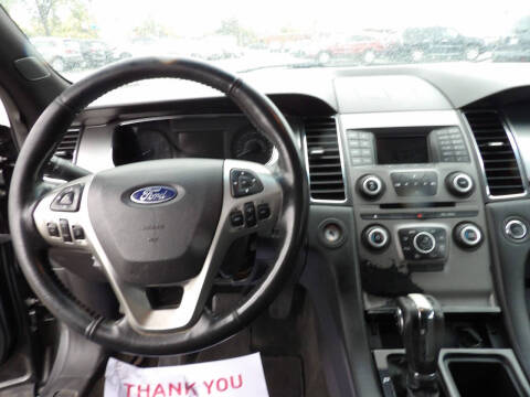 2018 Ford Taurus SEL