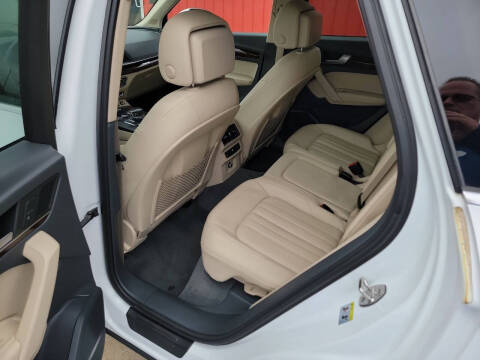 2018 Audi Q5 2.0T quattro Premium Plus